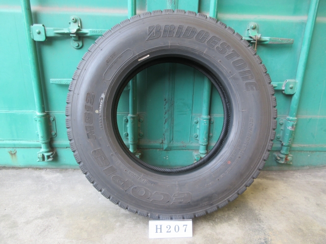 ☆ 205/80R17.5 BRIDGESTONE 在庫1本 屋内保管品 H207☆の画像
