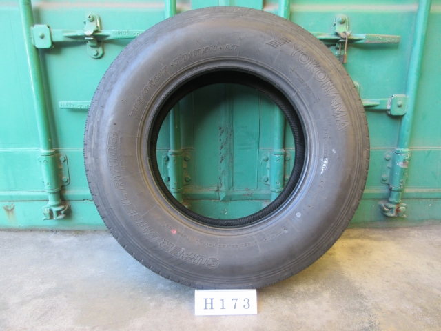 ☆ 205/85R16 YOKOHAMA 在庫2本 屋内保管品 H173☆の画像