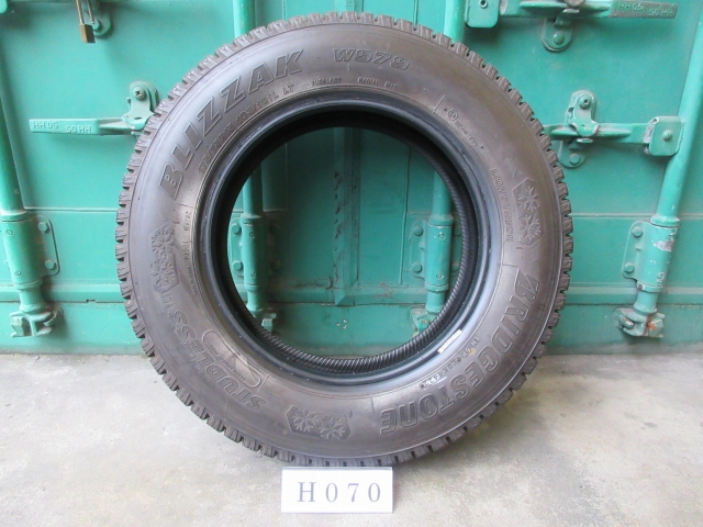 ☆スタッドレス 175/75R15 ブリヂストン 　在庫6本 屋内保管品 H070☆の画像