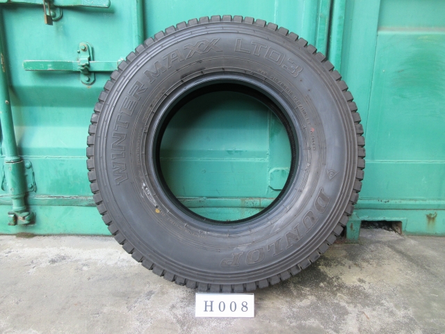 ☆スタッドレス　215/85R16 DUNLOP 在庫3本 屋内保管品 H008☆の画像