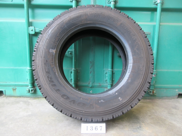 ☆スタッドレス245/70R19.5 TOYO 6本セット 屋内保管品 I367☆の画像