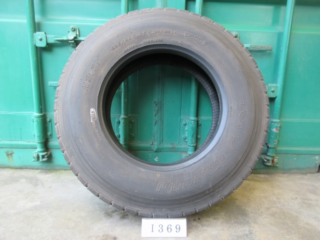 ☆イボ付き！225/80R17.5 TOYO 在庫1本 屋内保管品 I369☆の画像