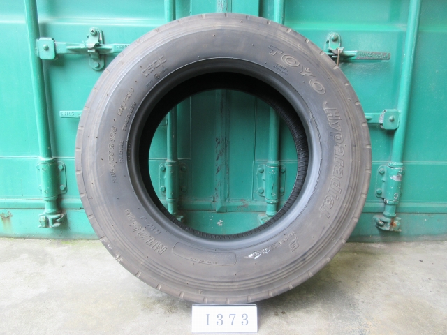 ☆215/70R17.5 TOYO 在庫5本 屋内保管品 I373☆の画像