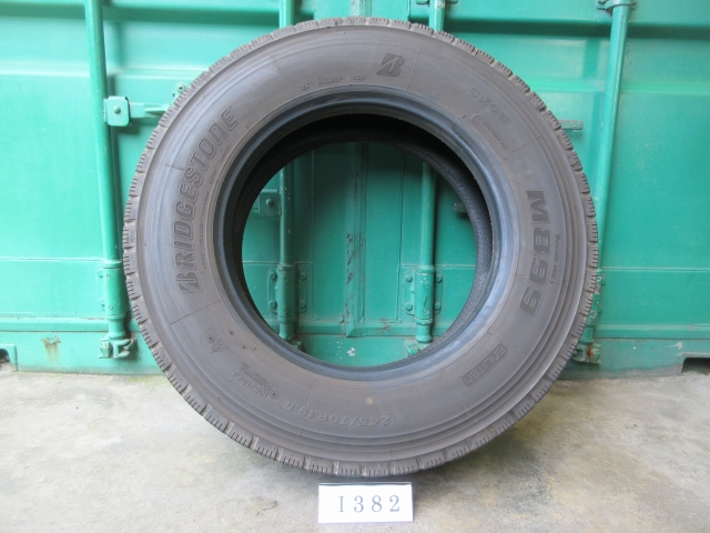 ☆245/70R19.5 BRIDGESTONE 在庫12本 屋内保管品 I382☆の画像