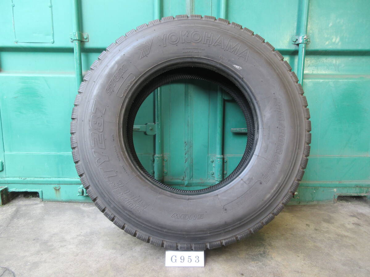 ☆イボ付き！275/80R22.5 YOKOHAMA　在庫1本 屋内保管品 G953☆の画像