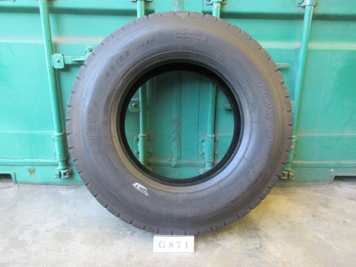 ☆9R19.5 TOYO 在庫1本 屋内保管品 G871☆の画像
