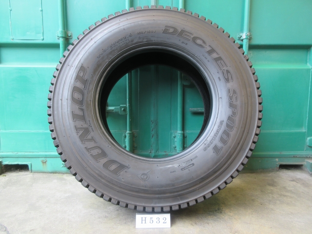 ☆スタッドレス! 295/80R22.5 DUNLOP 在庫1本 屋内保管品 H532☆の画像