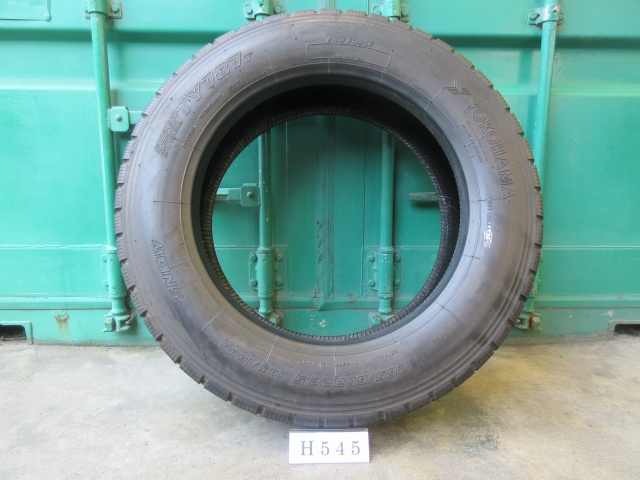 ☆イボ付き!  265/60R22.5 YOKOHAMA 4本セット 屋内保管品 H545☆の画像