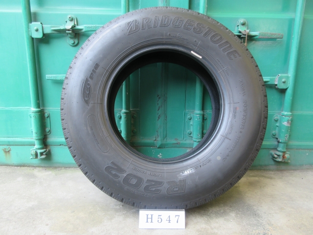 ☆イボ付き!  205/85R16 BRIDGESTONE 在庫1本 屋内保管品 H547☆の画像