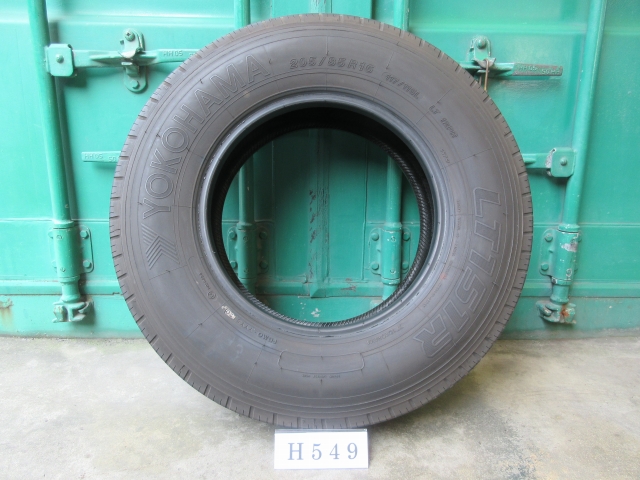☆205/85R16 YOKOHAMA 在庫1本 屋内保管品 H549☆の画像