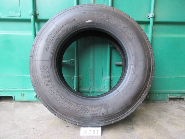 ☆イボ付き!275/80R22.5 BRIDGESTONE 在庫1本 屋内保管品 H761☆の画像