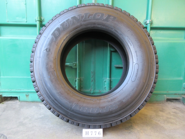 ☆新品! スタッドレス295/80R22.5 DUNLOP 4本セット 屋内保管品 H776☆の画像