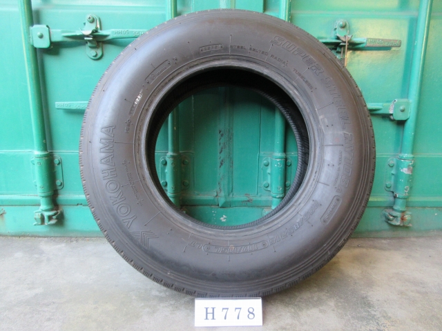 ☆イボ付き! 205/85R16 YOKOHAMA 2本セット 屋内保管品 H778☆の画像