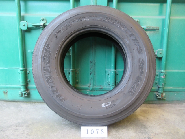 ☆225/80R17.5 DUNLOP 在庫3本 屋内保管品 I073☆の画像