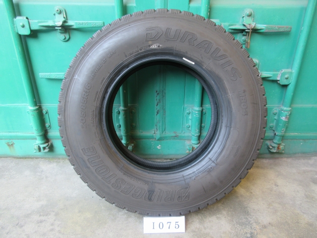 ☆205/85R16 BRIDGESTONE 在庫3本 屋内保管品 I075☆の画像