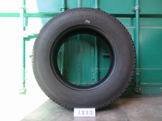 ☆245/70R19.5 TOYO 在庫5本 屋内保管品 I232☆の画像