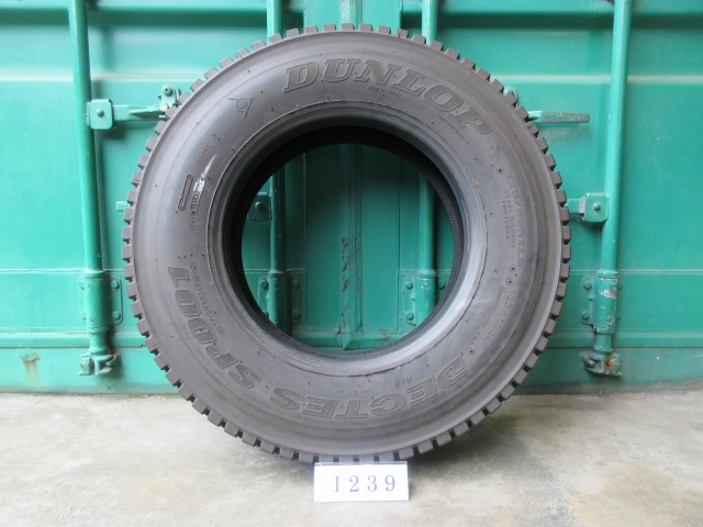 ☆ スタッドレス 225/80R17.5 DUNLOP 在庫6本 屋内保管品 I239☆の画像