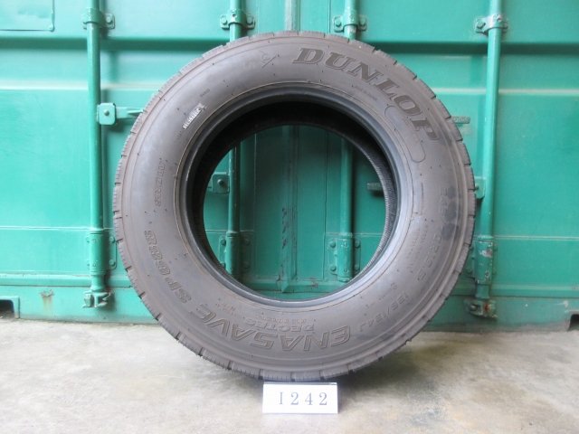 ☆ 新品! 245/70R19.5 DUNLOP 在庫1本 屋内保管品 I242☆の画像