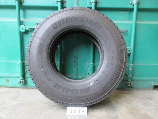 ☆ 245/80R17.5 BRIDGESTONE 在庫1本 屋内保管品 I248☆の画像