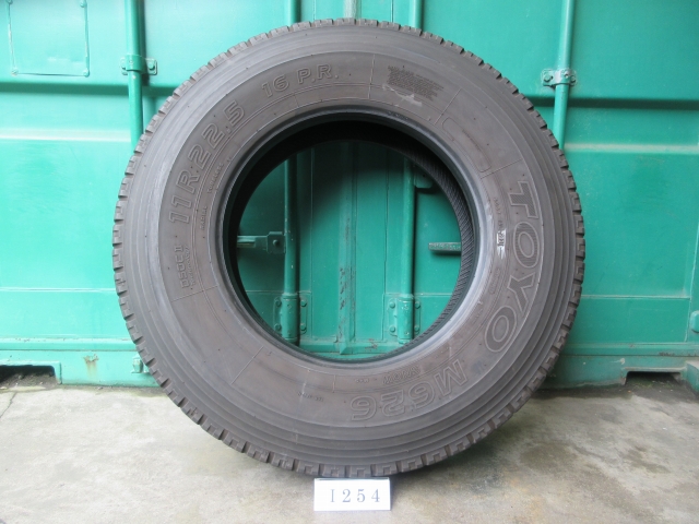 ☆ 11R22.5 TOYO 在庫1本 屋内保管品 I254☆の画像