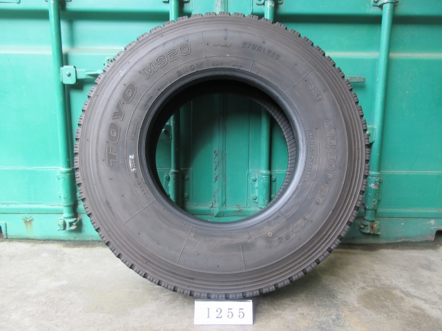 ☆ スタッドレス 225/90R17.5 TOYO 在庫6本 屋内保管品 I255☆の画像